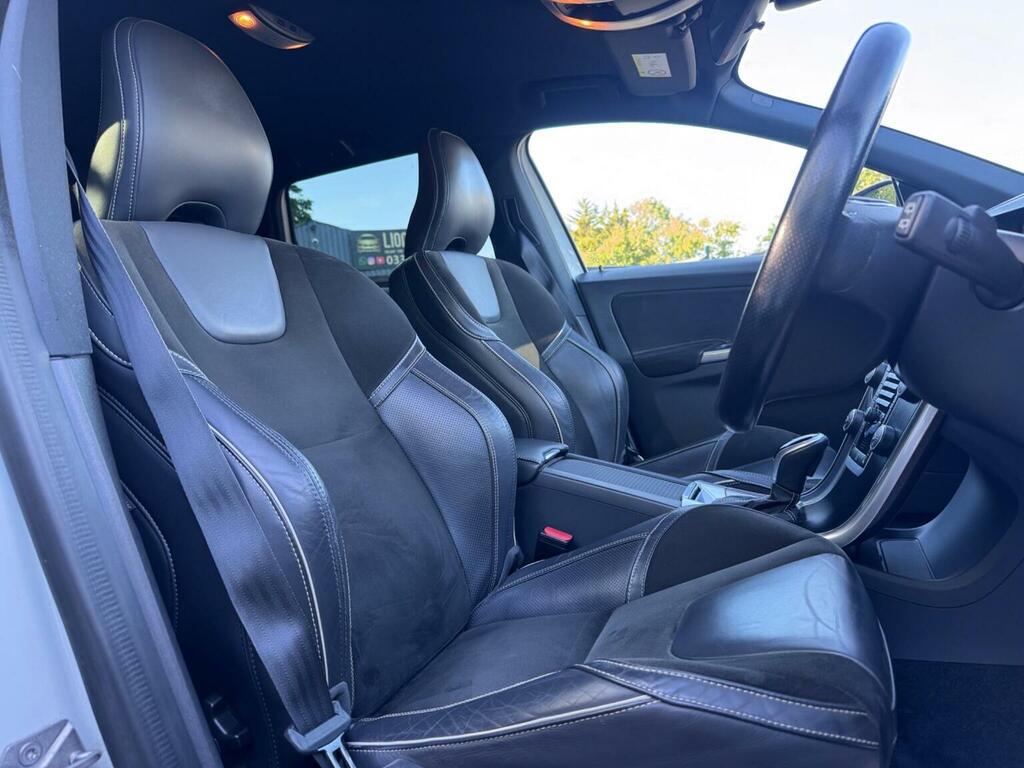 Volvo XC60 2.0 D4 R-design Nav Suv Euro 6 Black #28