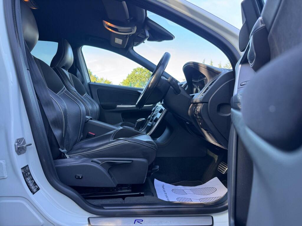Volvo XC60 2.0 D4 R-design Nav Suv Euro 6 Black #27