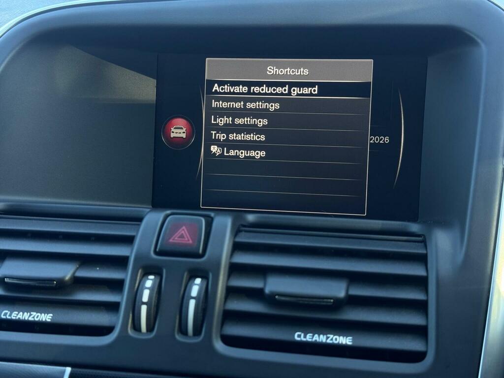 Volvo XC60 2.0 D4 R-design Nav Suv Euro 6 Black #55