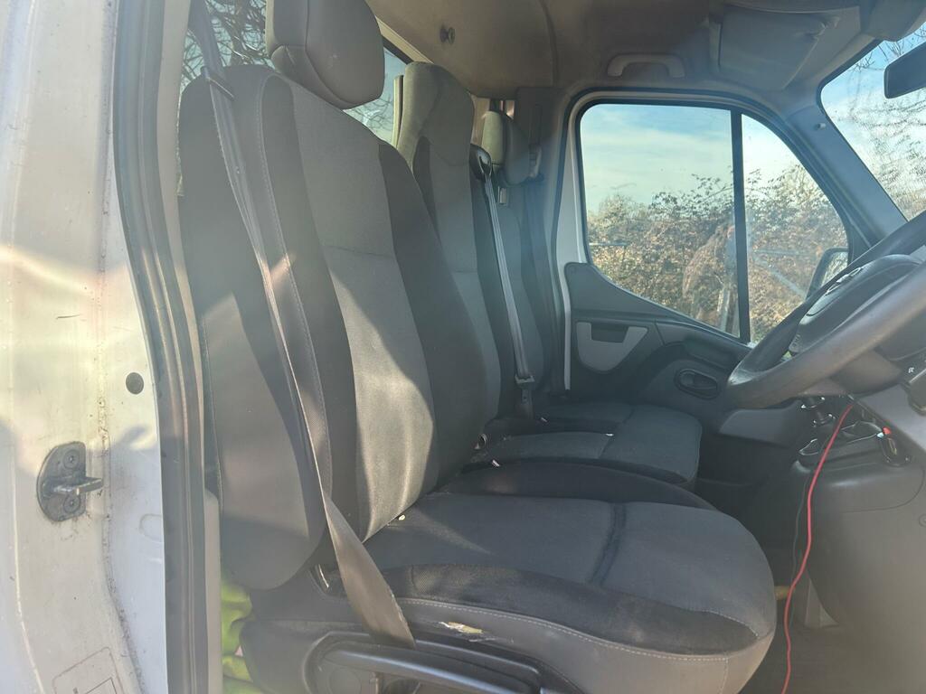 Nissan NV400 Dci 35 Se White #22