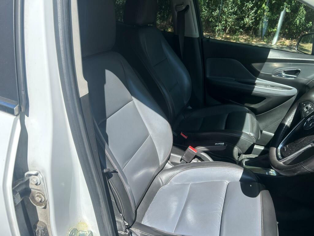 Vauxhall Mokka  White #9
