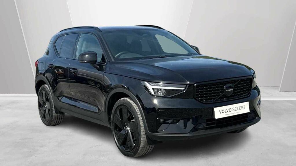 Volvo XC40 Black Edition Plus, B4 Mild Hybrid, Black