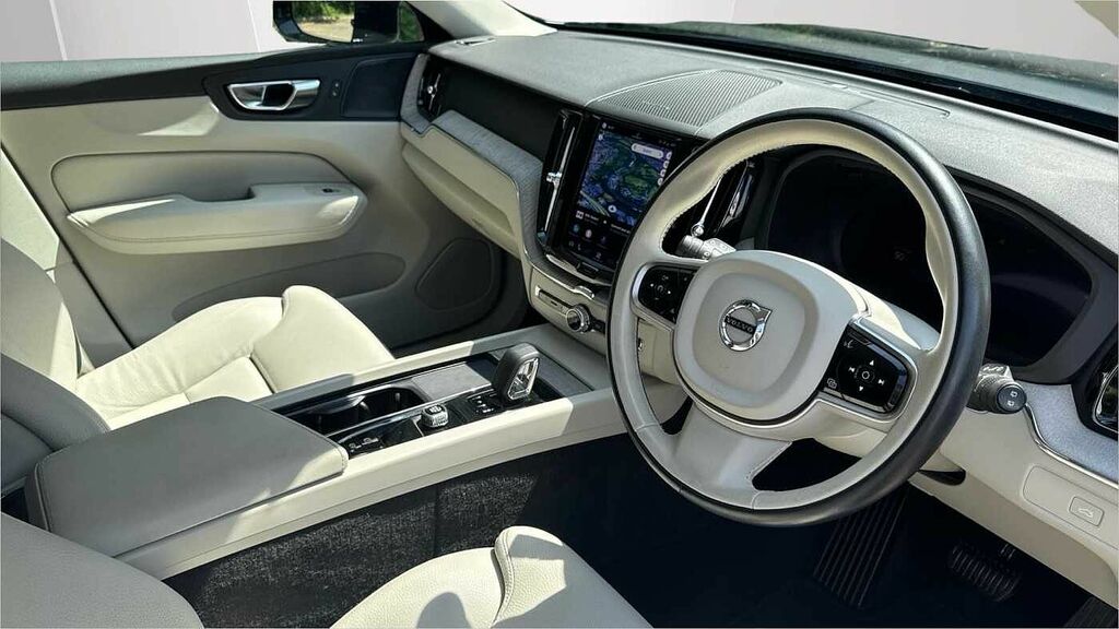 Volvo XC60 Plus, B4 Awd Mild Hybrid, Tinted Windows - Blue #4