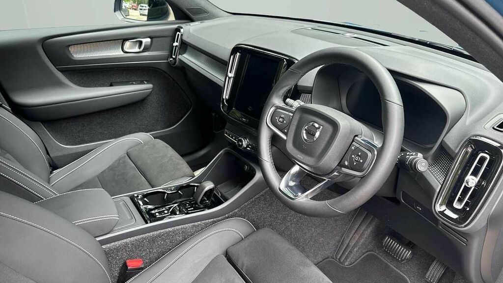 Volvo XC40 Plus, B4 Mild Hybrid, Cruise Control - Goo Blue #4