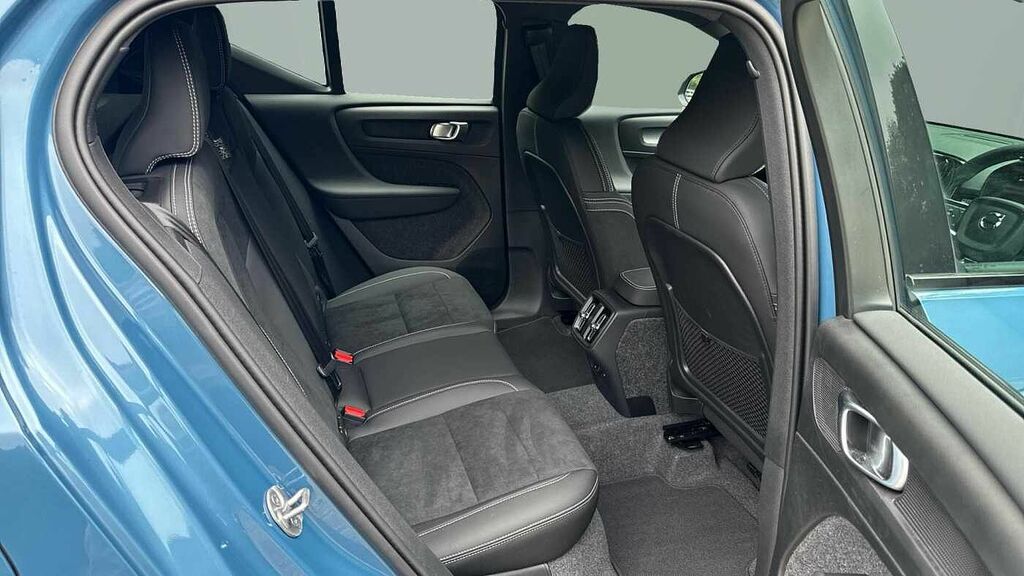 Volvo XC40 Plus, B4 Mild Hybrid, Cruise Control - Goo Blue #6