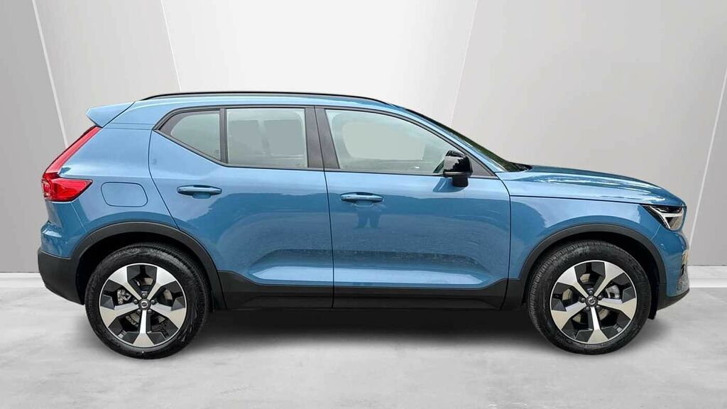 Volvo XC40 Plus, B4 Mild Hybrid, Cruise Control - Goo Blue #3