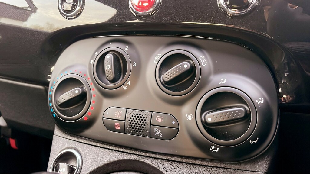 Fiat 500 Hatchback #30