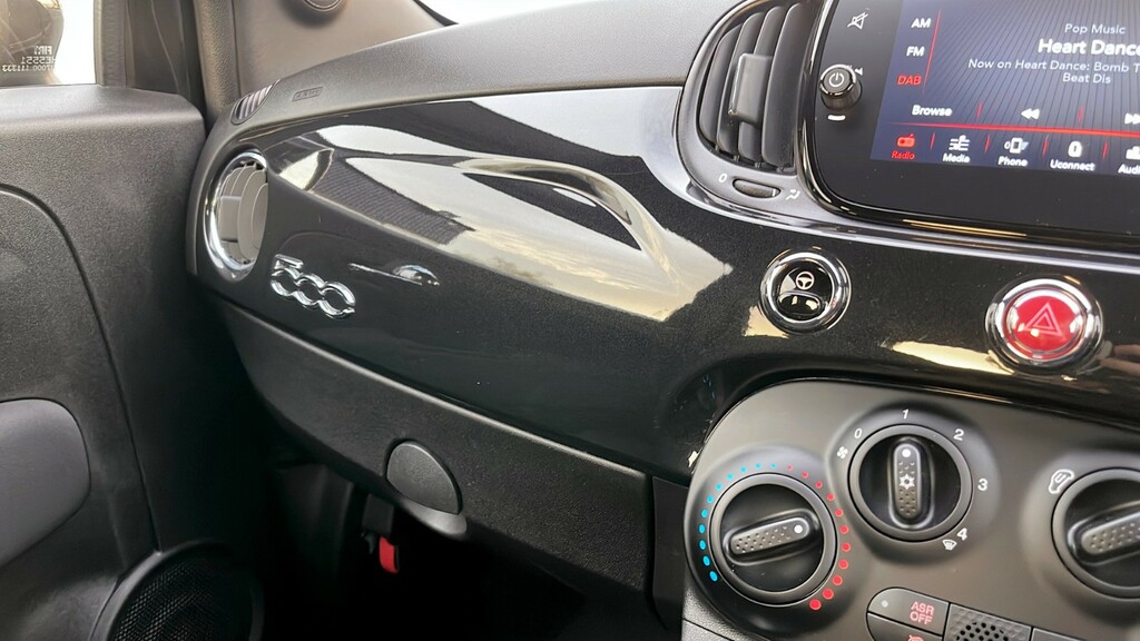 Fiat 500 Hatchback #32