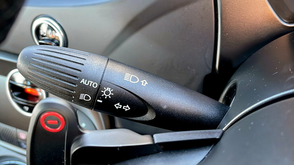 Abarth 695 Manual Black #35