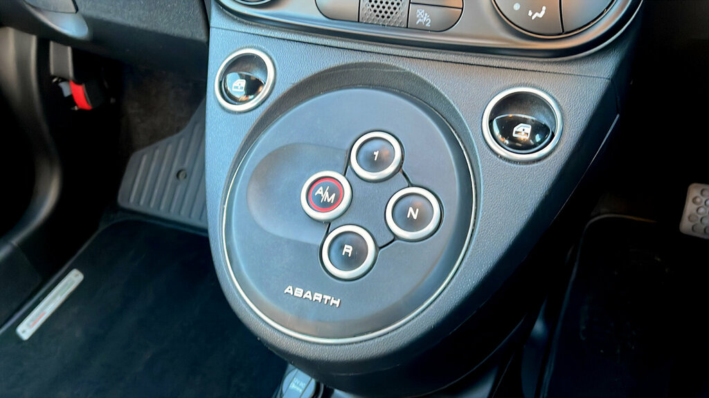 Abarth 695 Manual Black #31