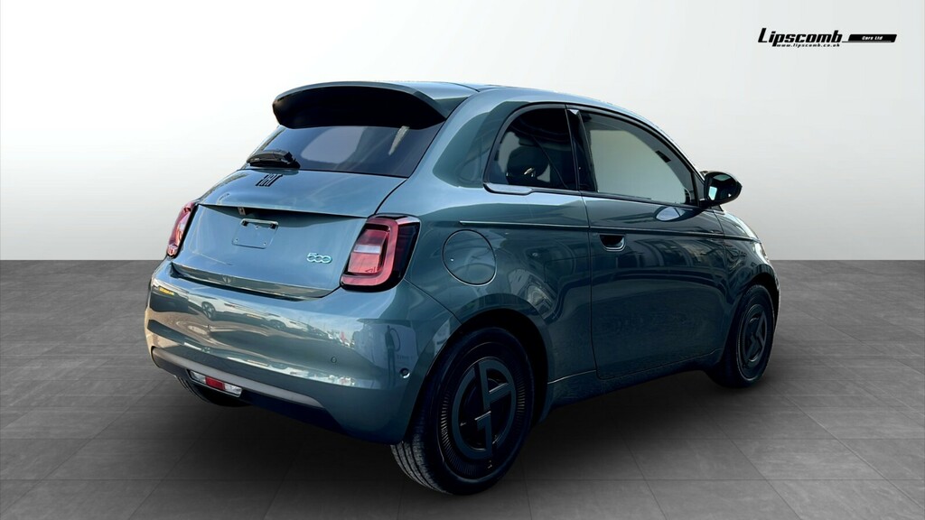Fiat 500 Hatchback Red #2
