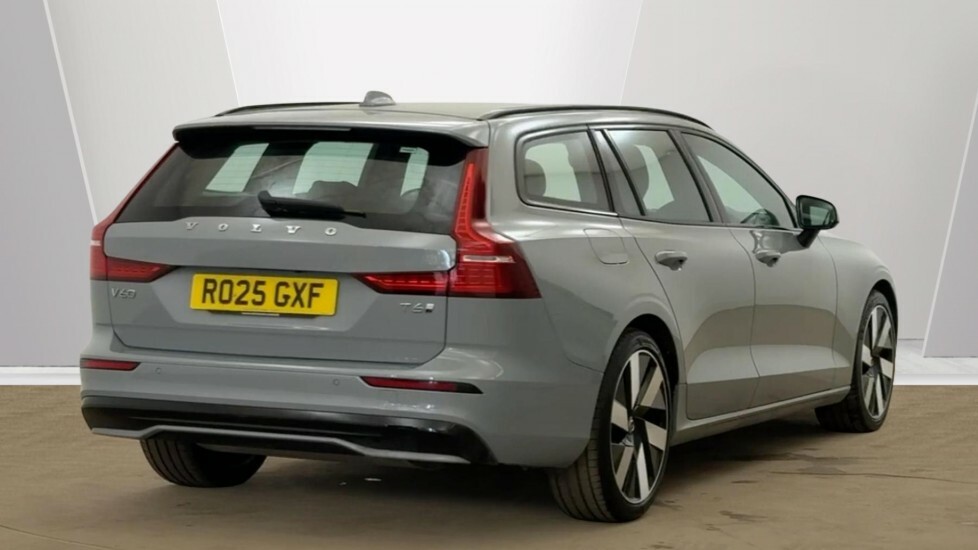 Volvo V60 Plus, T6 Awd Plug-in Hybrid, Dark Grey #3