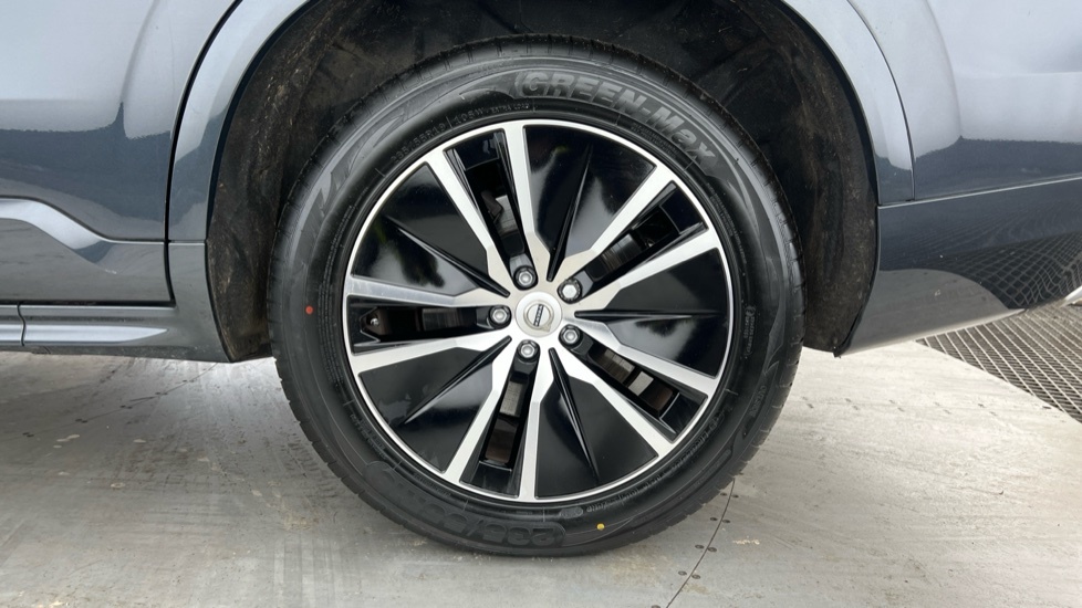 Volvo XC90 2.0 B5p 250 Momentum Awd Gtron Grey #4