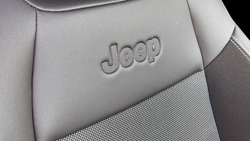 Jeep Avenger 1.2 Summit Euro 6 Ss Black #26