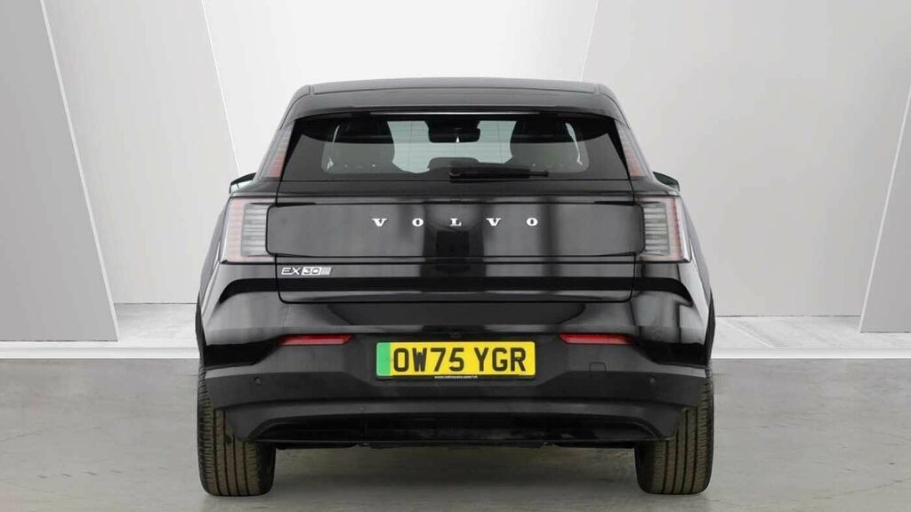 Volvo EX30 200Kw Sm Extended Range Plus 69Kwh Black #4