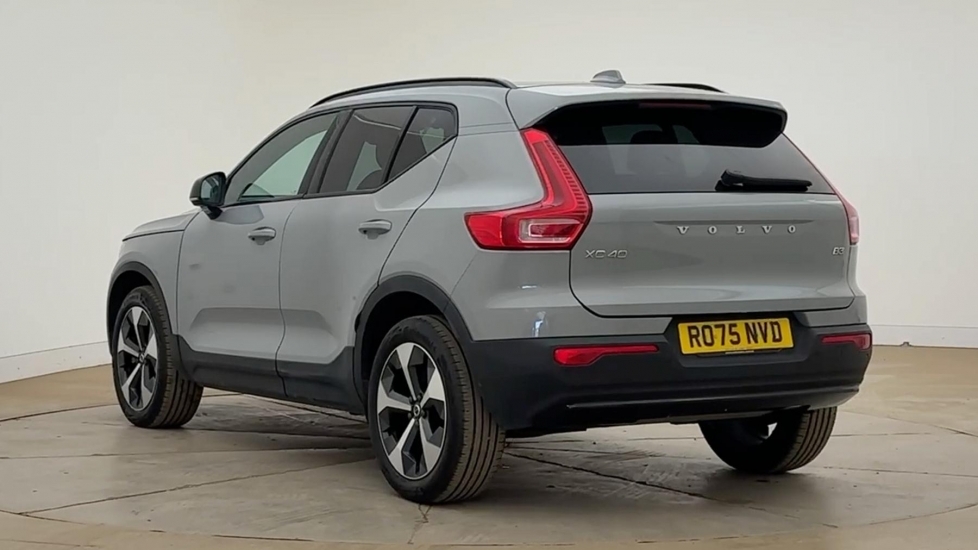 Volvo XC40 2.0 B3p Plus Dark Grey #5