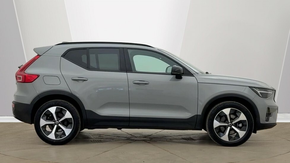 Volvo XC40 2.0 B3p Plus Dark Grey #2