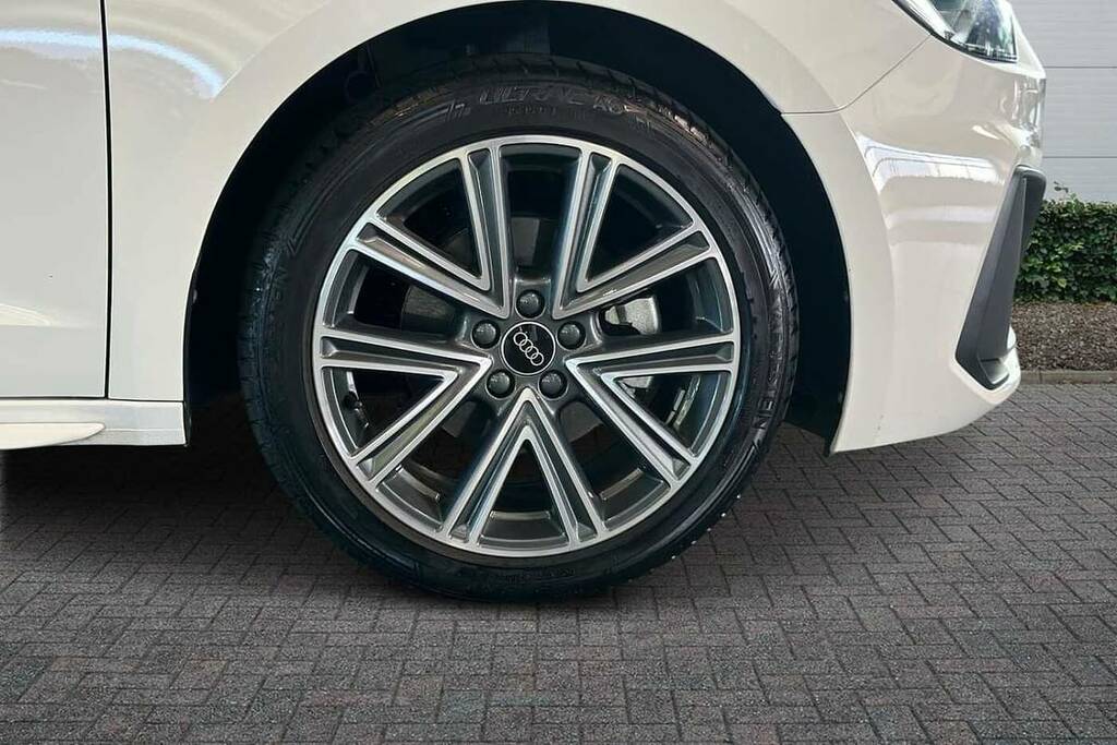 Audi A1 35 Tfsi S Line S Tronic BJ75EKL White #5