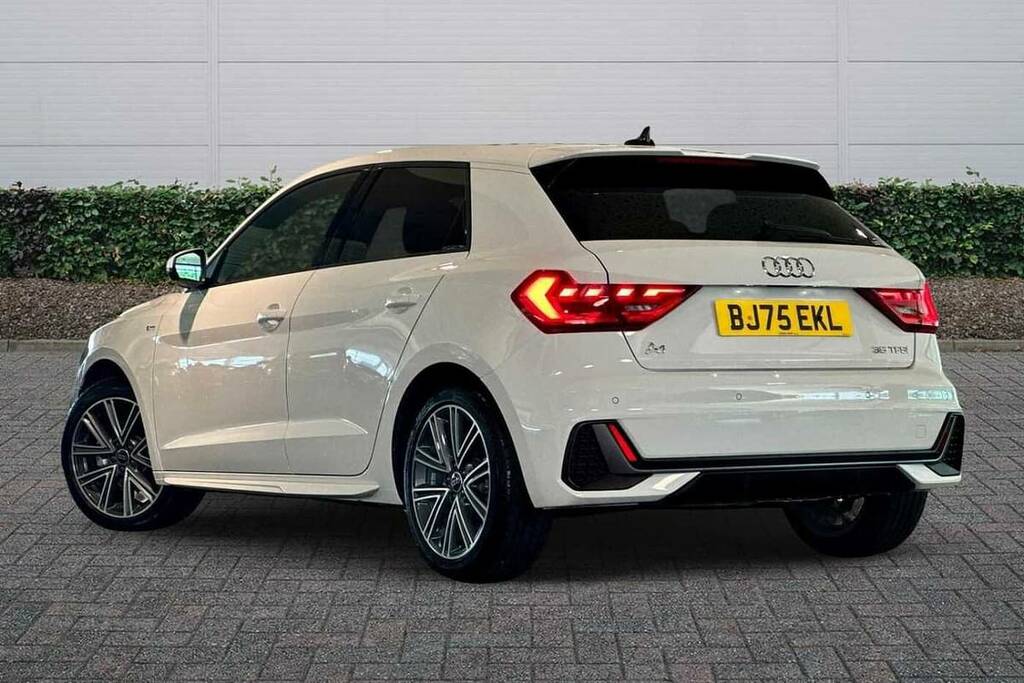 Audi A1 35 Tfsi S Line S Tronic BJ75EKL White #3