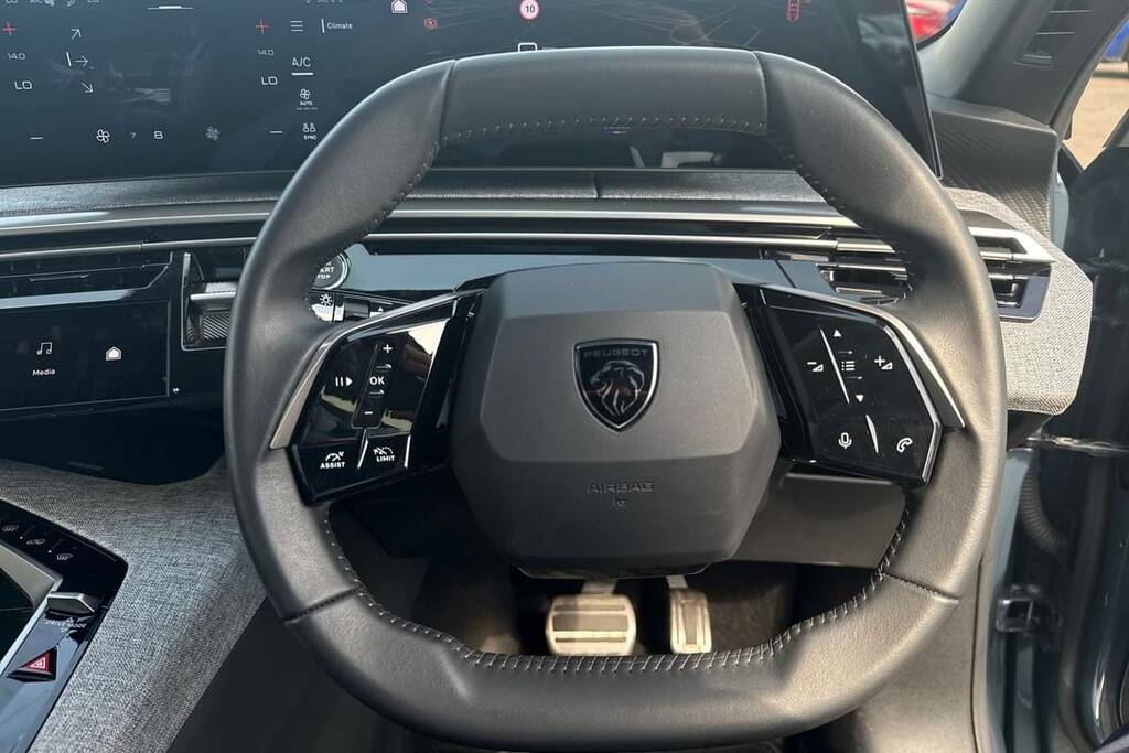 Peugeot 3008 1.2 Hybrid 136 Allure E-dsc6 Blue #5