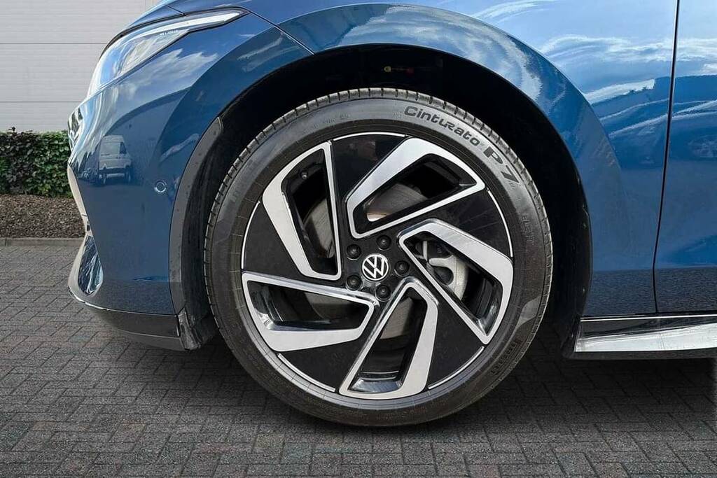 Volkswagen ID.7 210Kw Match Pro 77Kwh VU26CWK Blue #5