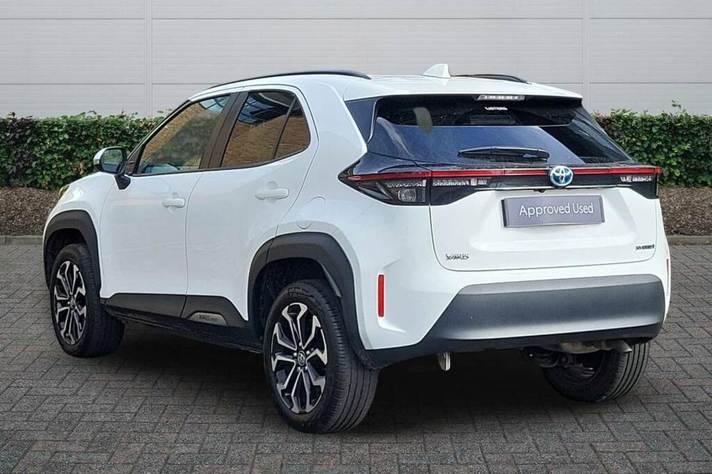 Toyota Yaris Cross 1.5 Hybrid Design Cvt FT73TDO White #2