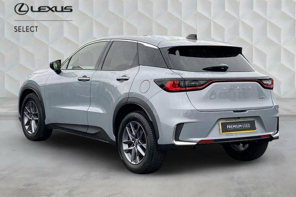 Lexus LBX 1.5 Premium E-cvt FT74DYM Grey #2