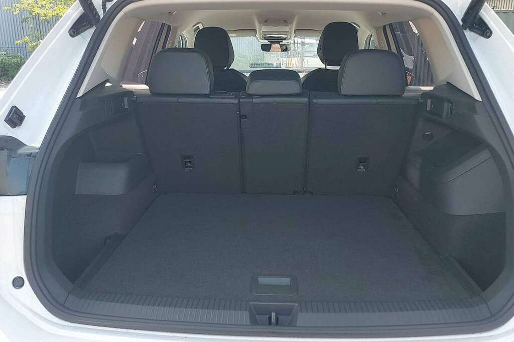 Volkswagen Tiguan 1.5 Etsi 150 Match Dsg WU74GYP White #2