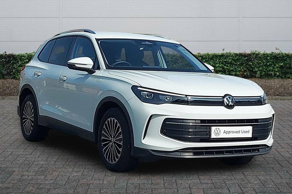 Volkswagen Tiguan 1.5 Etsi 150 Match Dsg White