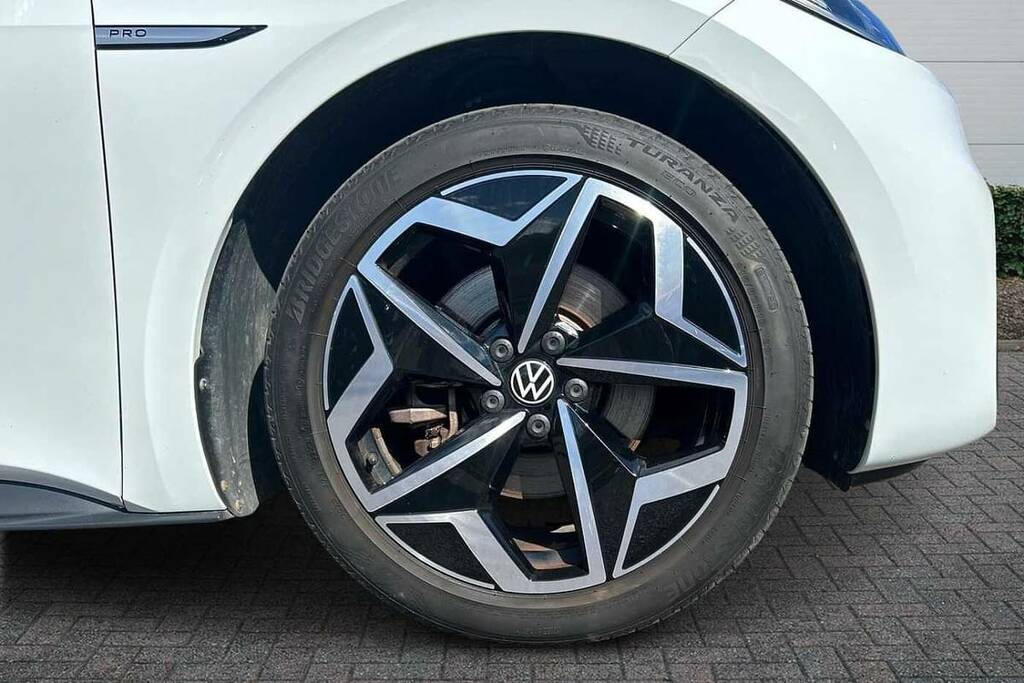 Volkswagen ID.3 150Kw Family Pro Performance 58Kwh FV70GUD White #5