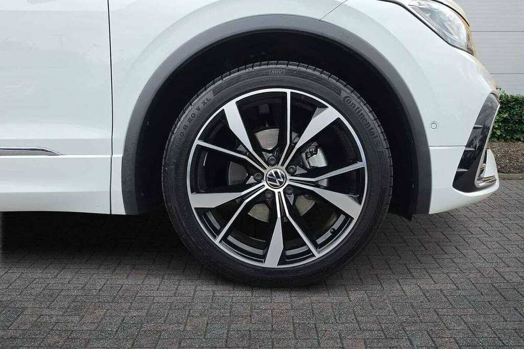 Volkswagen Tiguan 2.0 Tdi R-line Dsg White #5