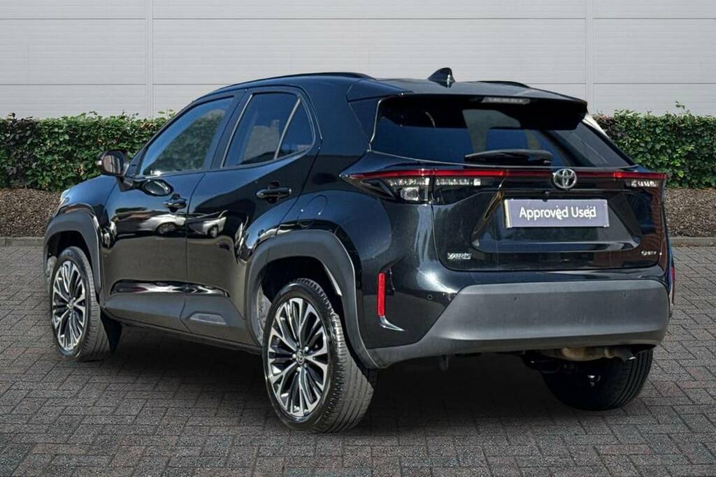 Toyota Yaris Cross 1.5 Hybrid Excel Cvt BW24JKO Black #2