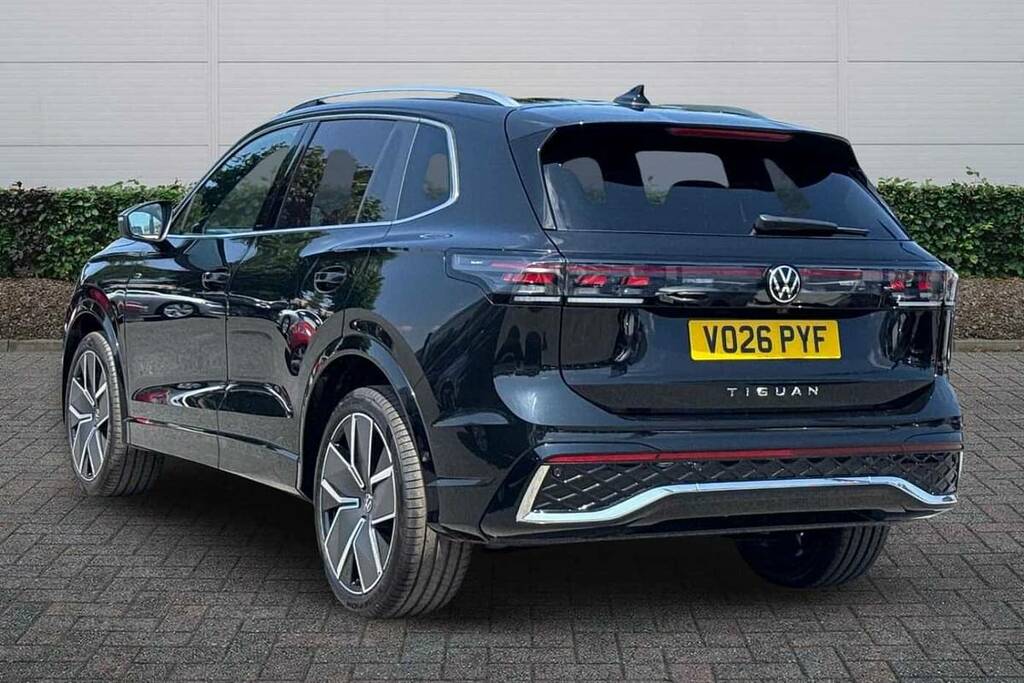 Volkswagen Tiguan 2.0 Tdi R-line Dsg VO26PYF Black #3