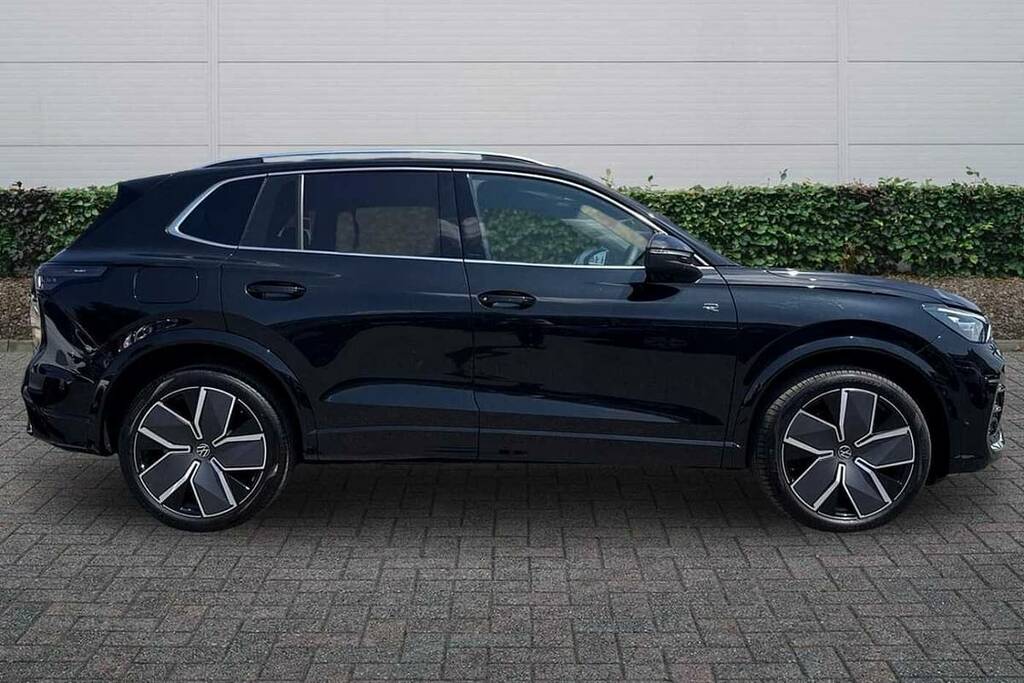 Volkswagen Tiguan 2.0 Tdi R-line Dsg VO26PYF Black #4