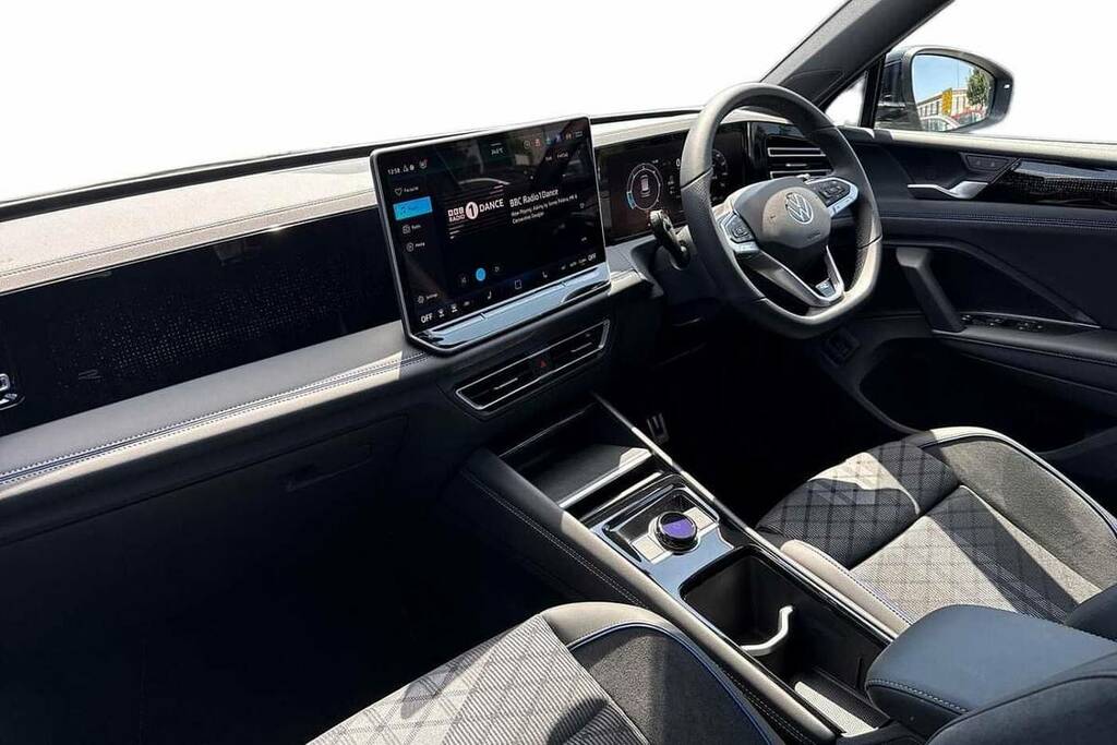 Volkswagen Tiguan 2.0 Tdi R-line Dsg VO26PYF Black #2