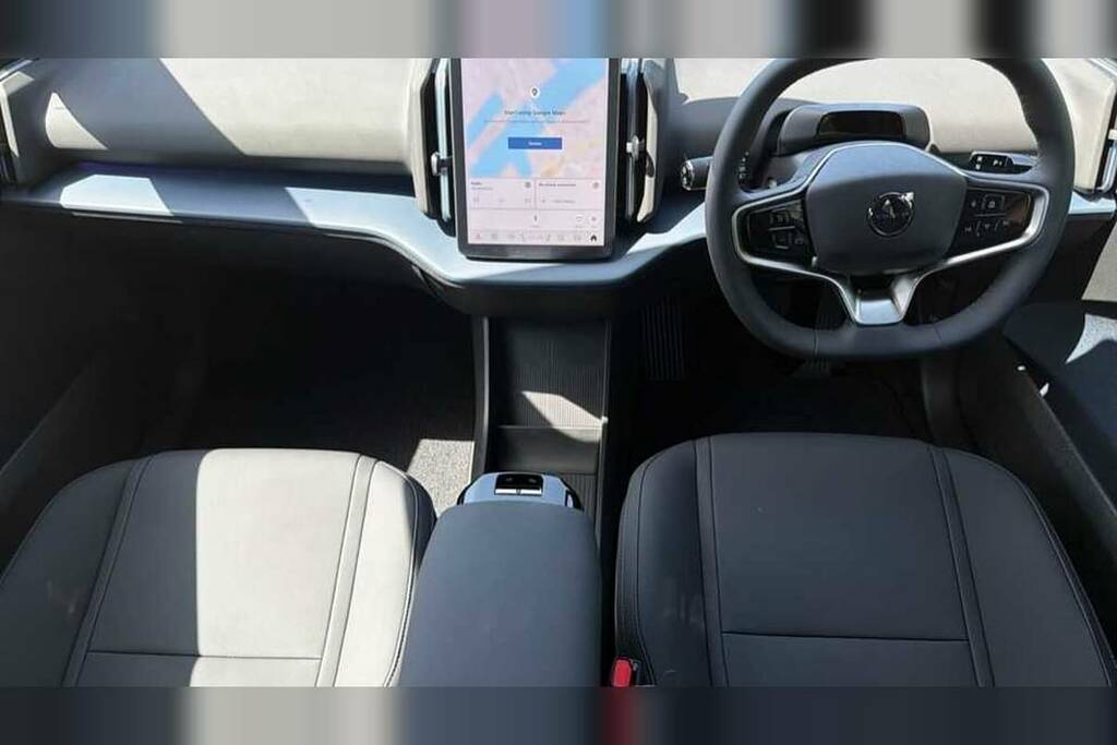 Volvo EX30 200Kw Sm Extended Range Plus 69Kwh VE26SNF Black #5