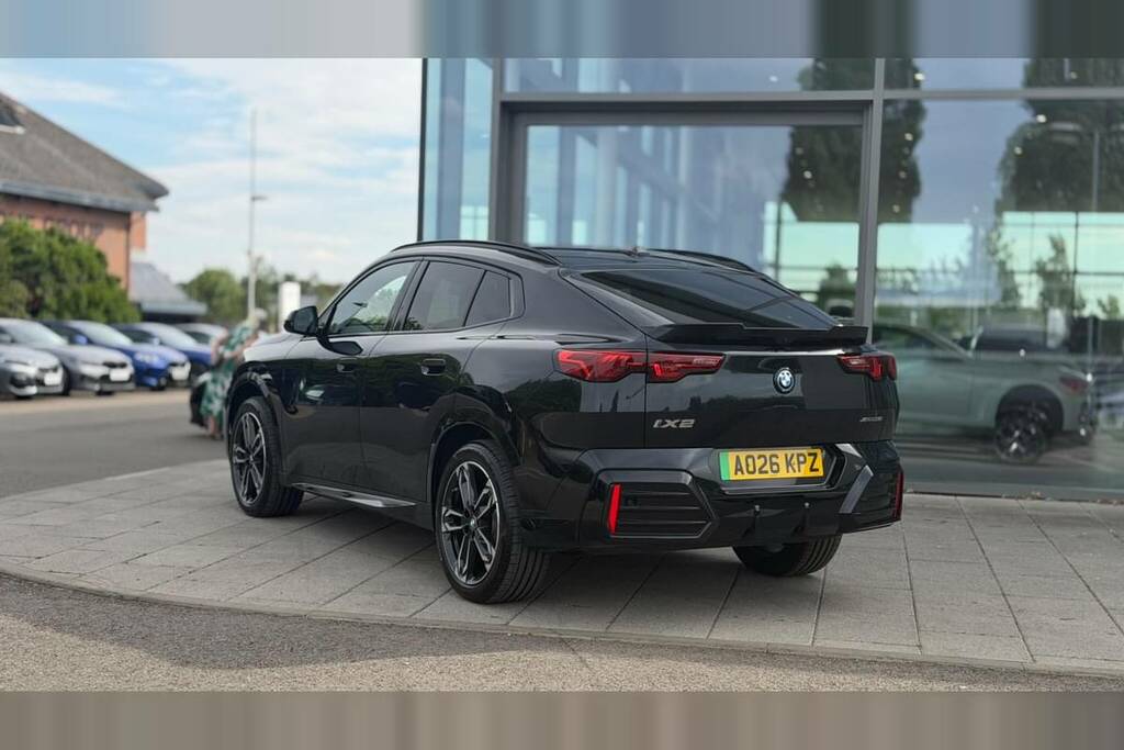 BMW iX2 230Kw Xdrive30 Shadow Edition 65Kwh Blue #2