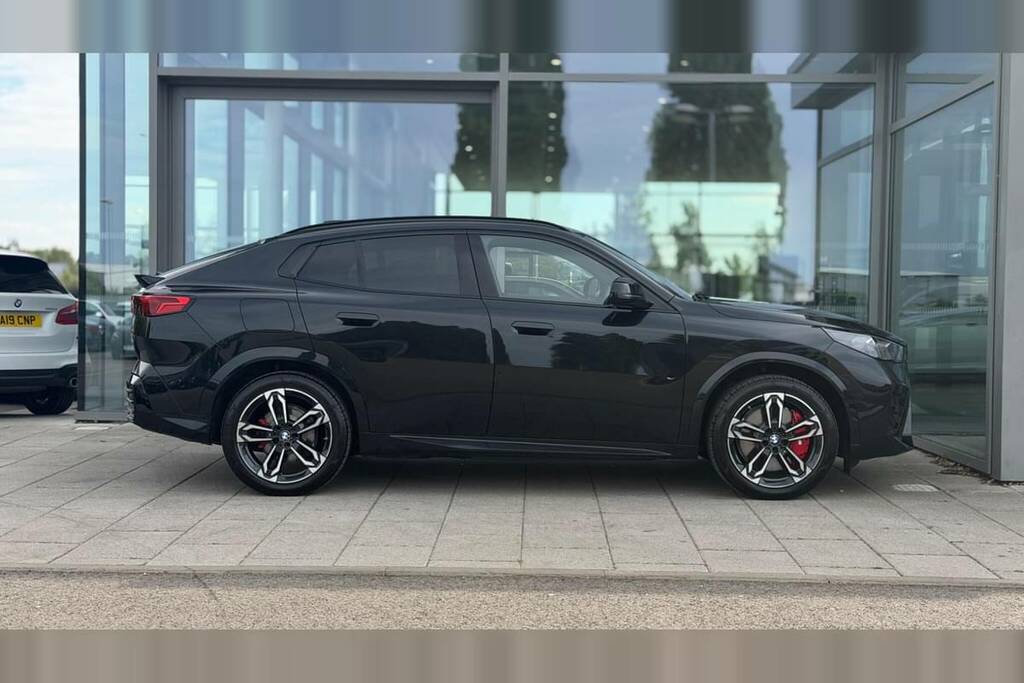 BMW iX2 230Kw Xdrive30 Shadow Edition 65Kwh Blue #3
