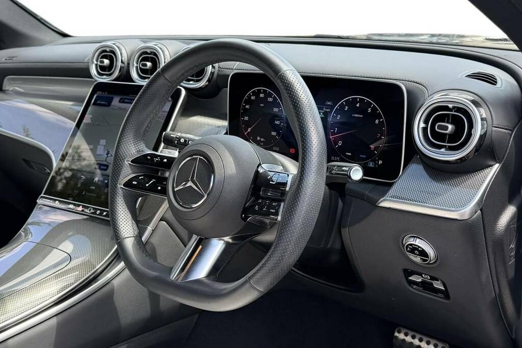 Mercedes-Benz GLC Class 300 4Matic Amg Line 9G-tronic KU25ABK Black #4