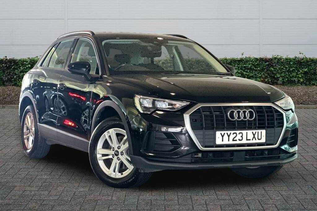 Audi Q3 35 Tfsi Technik Black