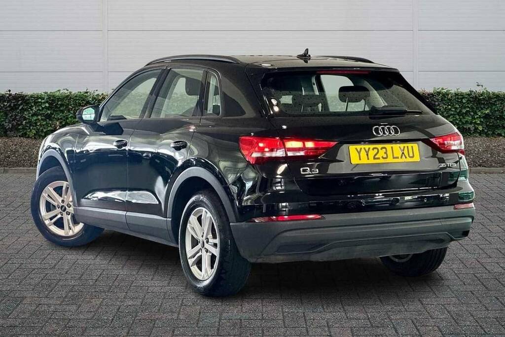 Audi Q3 35 Tfsi Technik YY23LXU Black #3