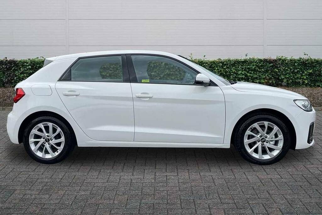 Audi A1 25 Tfsi Sport S Tronic BV26EYX White #4