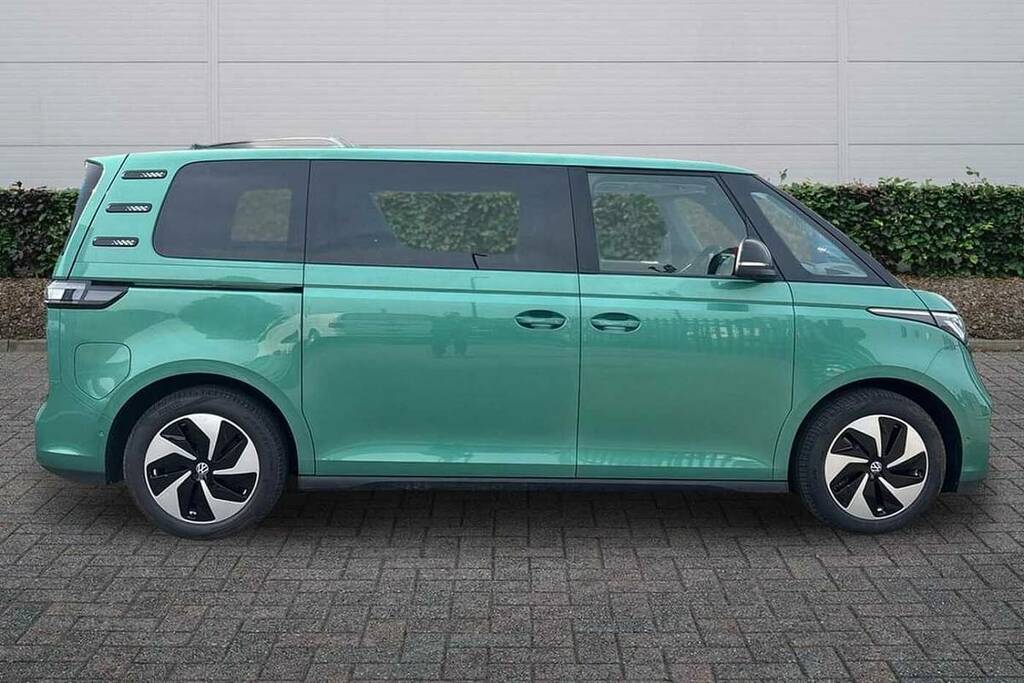 Volkswagen ID.Buzz 210Kw Life Pro 86Kwh Lwb 7 Seat Green #4