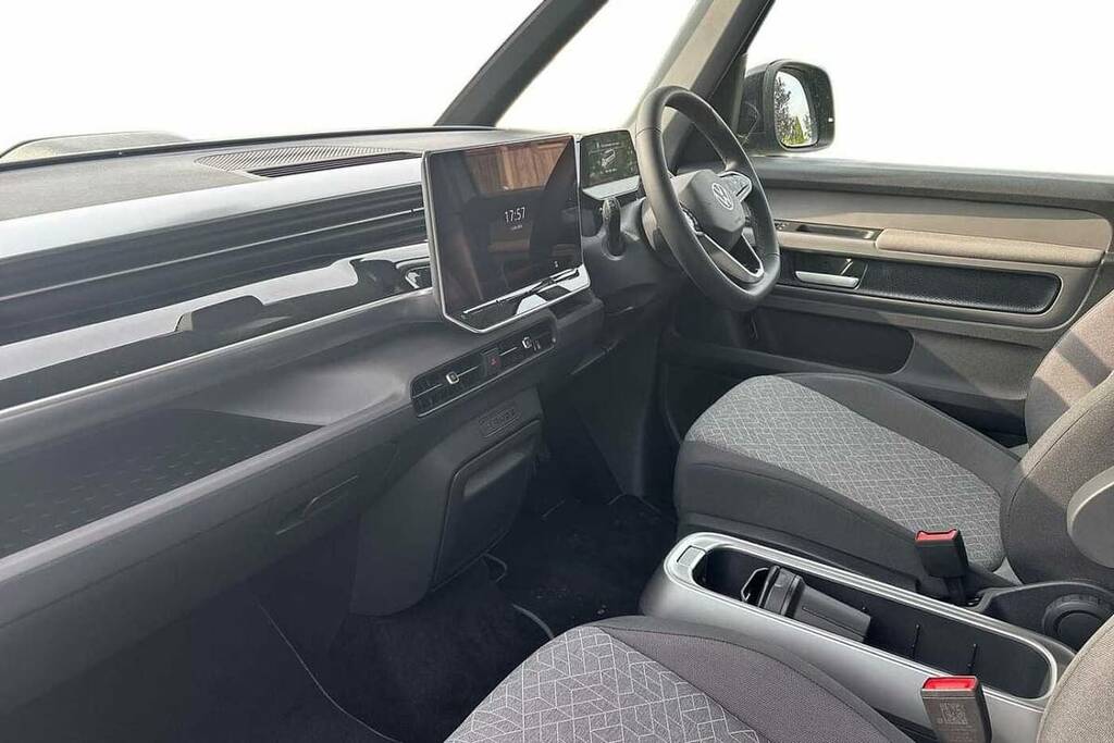 Volkswagen ID.Buzz 210Kw Life Pro 86Kwh Lwb 7 Seat Green #2