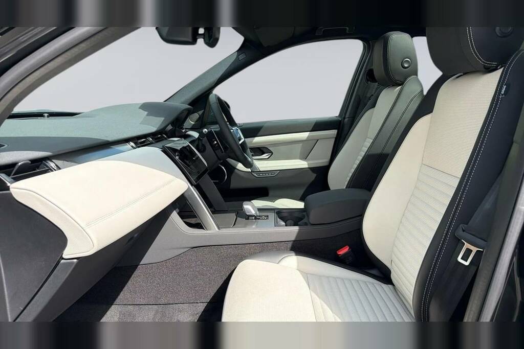 Land Rover Discovery Sport 1.5 P270e Landmark 5 Seat VN26XXL Grey #3