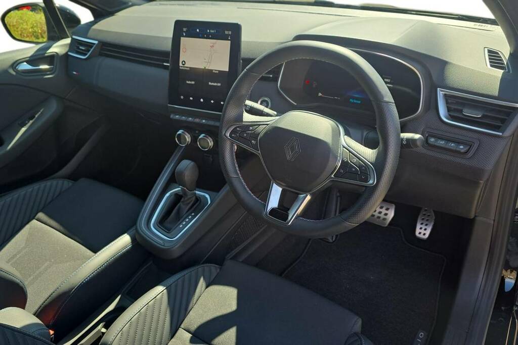 Renault Clio 1.6 E-tech Full Hybrid 145 Esprit Alpine AF74XJE Black #4