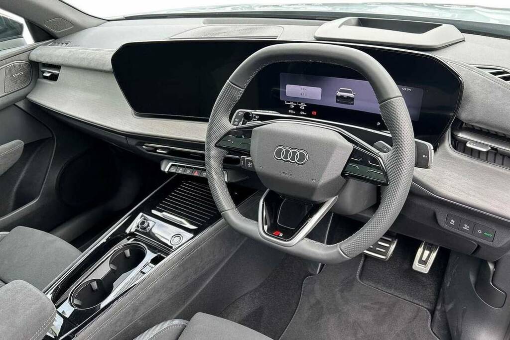 Audi Q3 1.5 E-hybrid Edition 1 S Tronic Grey #6