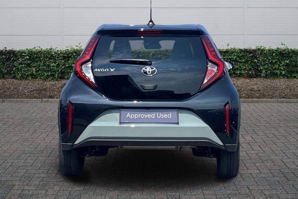 Toyota Aygo X 1.0 Vvt-i Edge WN75UGT #4