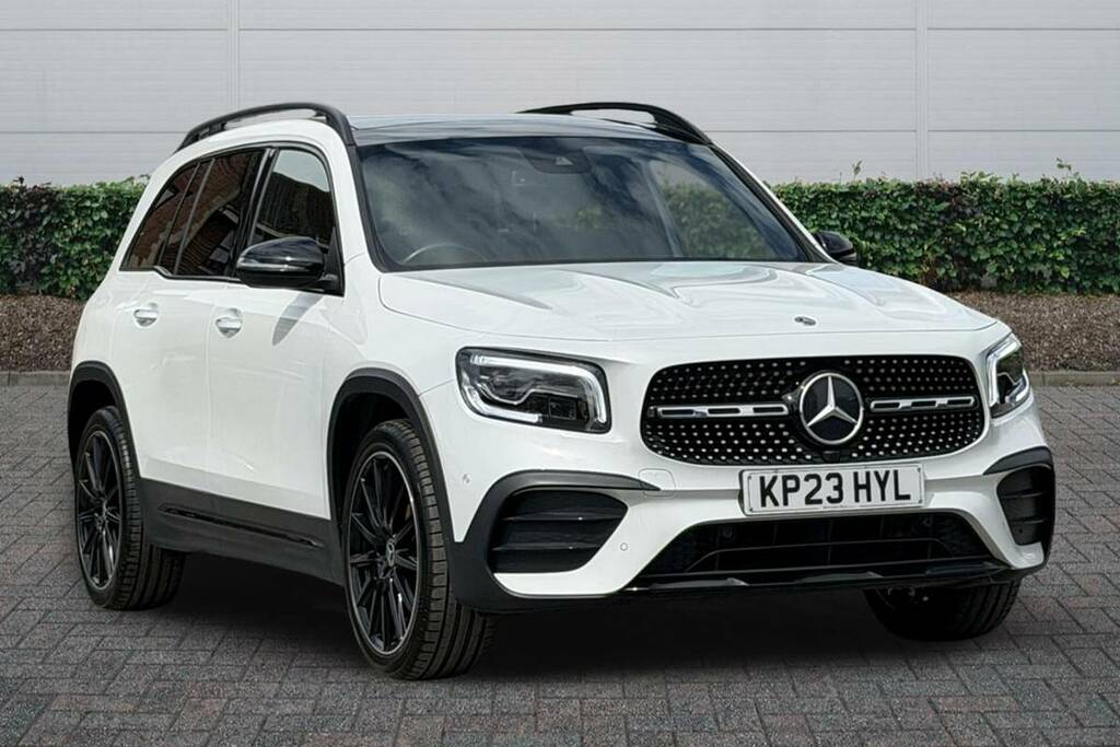 Mercedes-Benz GLB Class 200 Amg Line Premium Night Ed 7G-tronic White