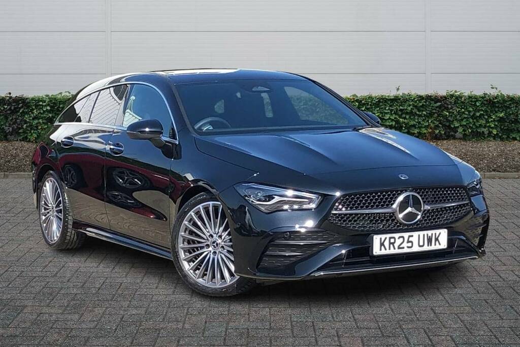 Mercedes-Benz CLA Class 180 Amg Line Premium Tip Black
